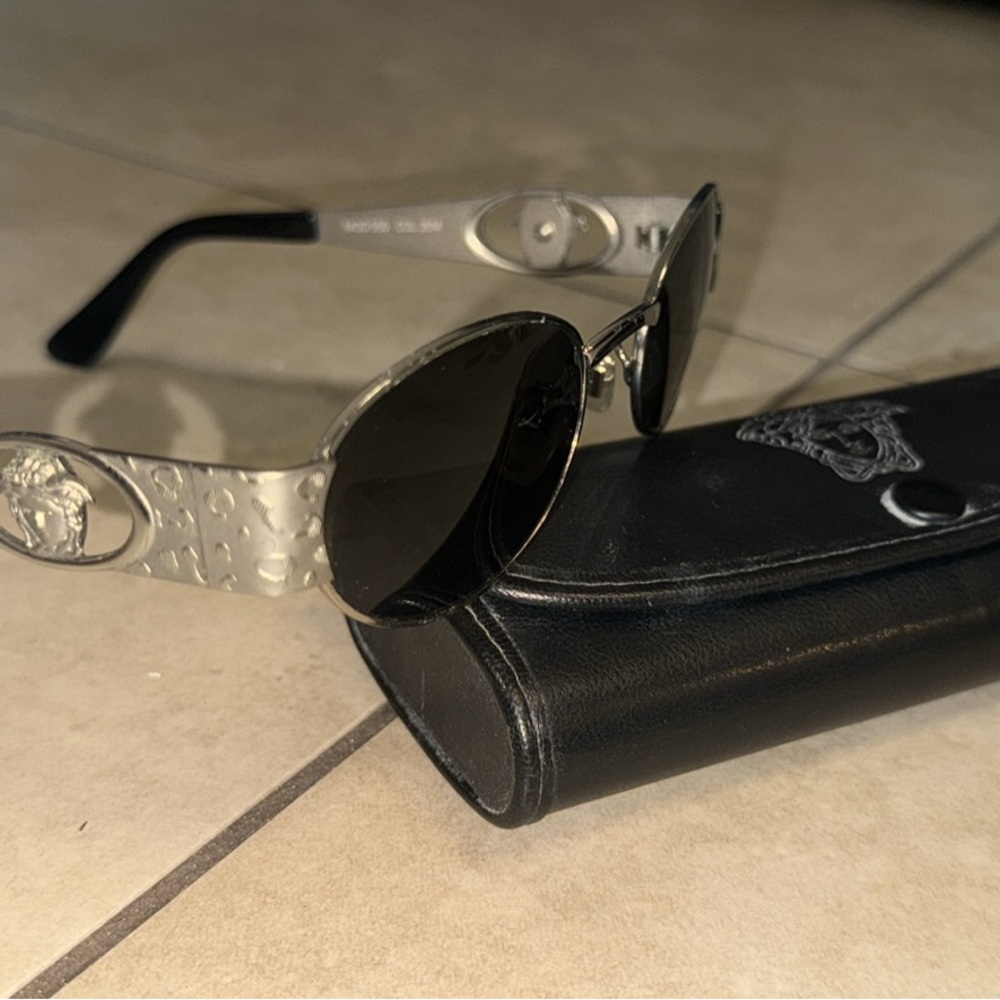 Vintage Versace Black and Silver Sunglasses model s50 col 26m